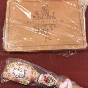 Kitchen Utensils - Cutting Board and Spatula Qty (2) for SALE